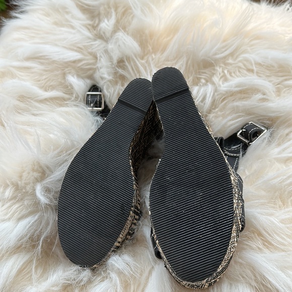 Geometric Wedge Olivia Miller Sandals, Black, White and Tan, Women Size 8 - Picture 4 of 5